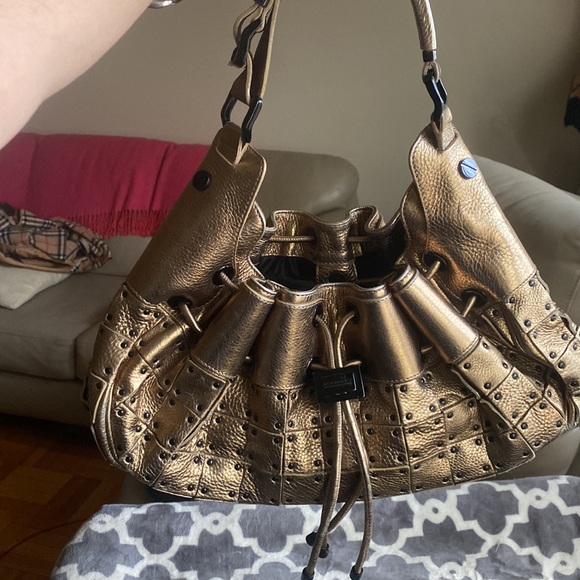 Authentic Burberry warrior bag - Picture 8 of 8